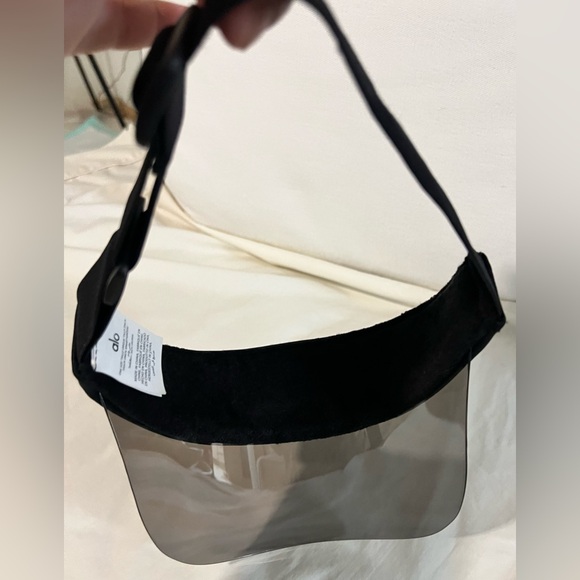 ALO Airlift Solar VISOR - used a couple of times.  Worn excellent condition - Picture 4 of 5